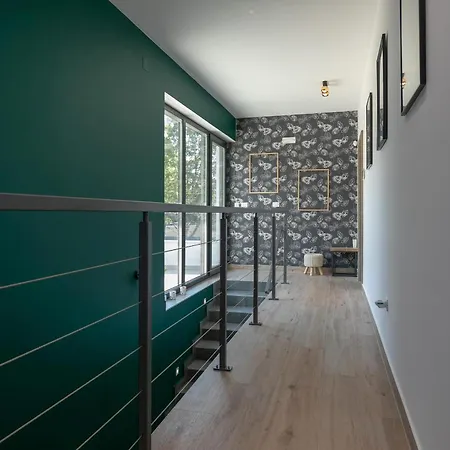 فيلة Althea For 8 Persons Near Labin With 35 M2 Heated Pool, Kids Playground & Large Garden Ruzici (Sveta Nedelja)