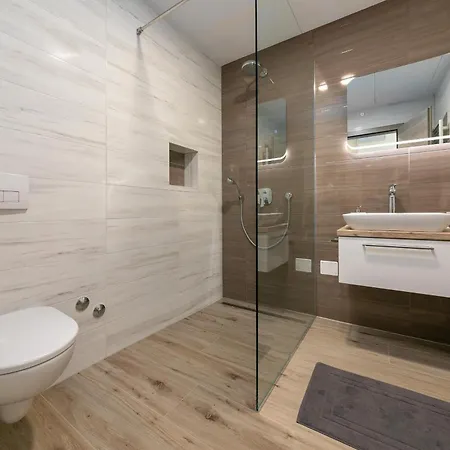 فيلة Althea For 8 Persons Near Labin With 35 M2 Heated Pool, Kids Playground & Large Garden Ruzici (Sveta Nedelja)